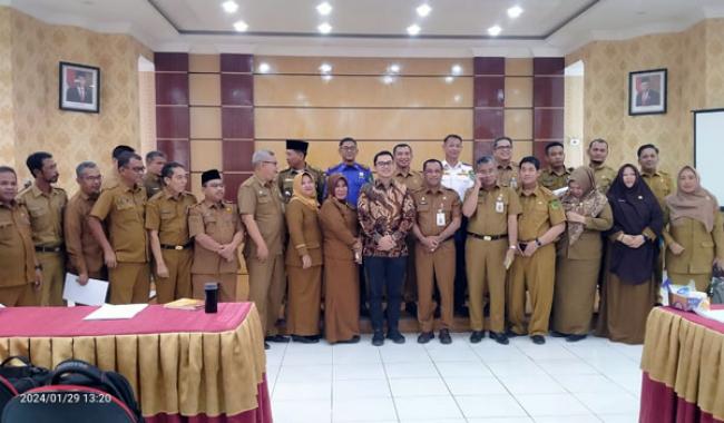 Sekda Fauzi Dampingi Kunker Anggota DPD RI Edwin Pratama Putra ke Rohil