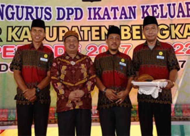 Menghulu Budaya Melayu, Bupati Amril Ajak IKJR Menghilir Riau Berintegritas