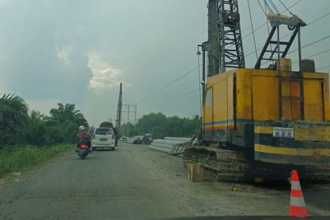 Pelebaran Jalan Jalur Dua di Pasar Air Molek mulai dikerjakan Pemprov Riau