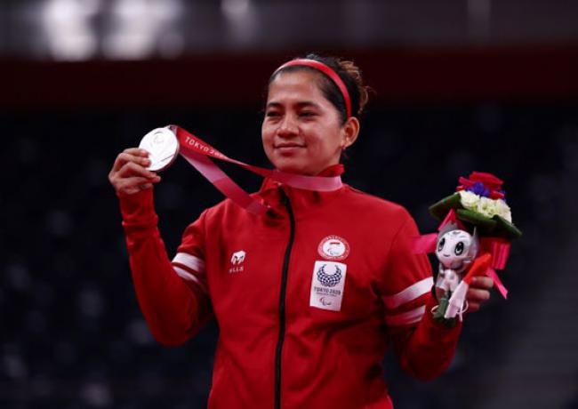 Raih Dua Emas dan Satu Perak, Jokowi Kagum dengan Pencapaian Leani Ratri Oktila di Paralimpiade Tokyo 2020