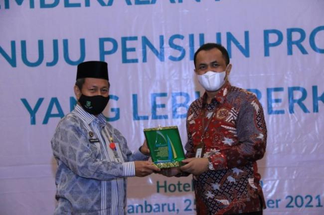 PNS Pemprov Riau Apresiasi Kegiatan Pembekalan dan Penyerahan SK Pra Pensiun
