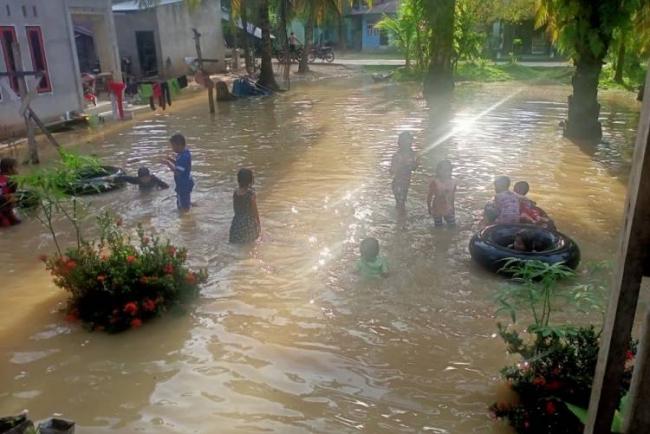 Siapkan Personil dan Peralatan, BPBD Riau Pantau Banjir lnhu